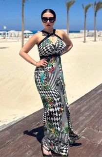 Mayy Izzuddin feet photo thumbnail