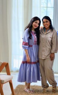 Mayy Izzuddin feet photo thumbnail