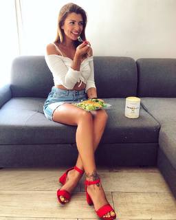 Maéva Martinez feet photo 12