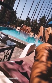 Maéva Martinez feet photo 2