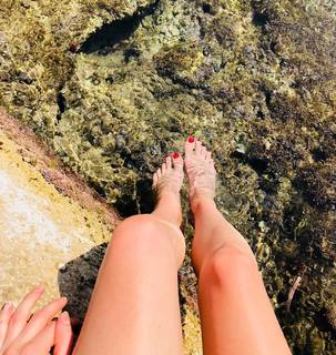 Maëva Coucke feet photo 9