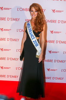 Maëva Coucke feet photo 15