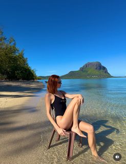 Maëva Coucke feet photo 2
