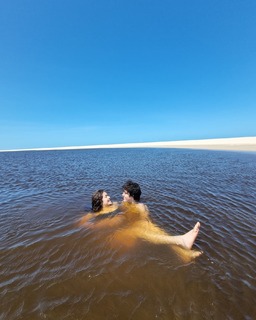 Maísa Silva feet photo thumbnail