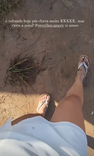 Maísa Silva feet photo thumbnail