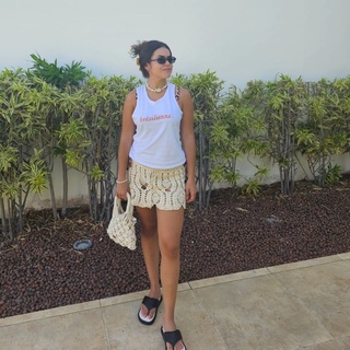 Maísa Silva feet photo thumbnail
