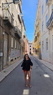 Maísa Silva feet photo thumbnail