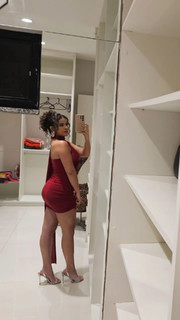 Maísa Silva feet photo thumbnail