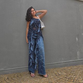 Maísa Silva feet photo thumbnail