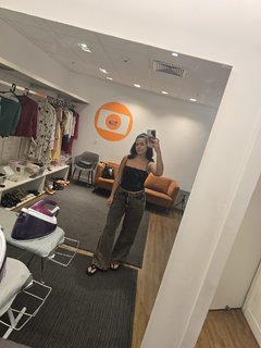 Maísa Silva feet photo thumbnail