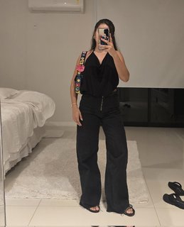 Maísa Silva feet photo thumbnail
