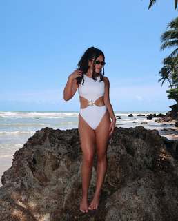 Maísa Silva feet photo thumbnail