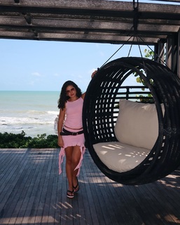 Maísa Silva feet photo thumbnail