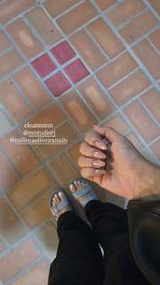 Maísa Silva feet photo thumbnail