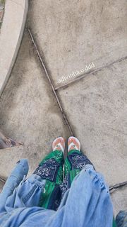 Maísa Silva feet photo thumbnail