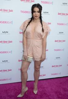 McKayla Maroney feet photo thumbnail