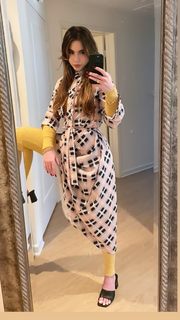 McKayla Maroney feet photo thumbnail