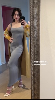 McKayla Maroney feet photo thumbnail