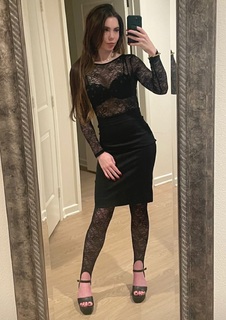 McKayla Maroney feet photo thumbnail
