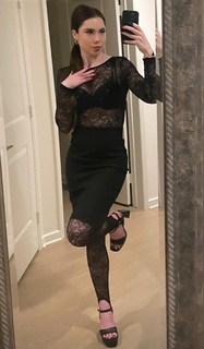 McKayla Maroney feet photo thumbnail