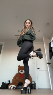McKenzi Brooke feet photo 4