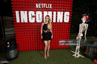 Mckenna Grace feet photo thumbnail