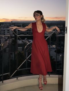 Mckenna Grace feet photo thumbnail