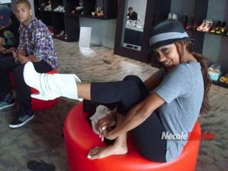 Meagan Good feet photo thumbnail