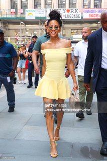 Meagan Good feet photo thumbnail