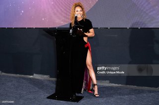 Meagan Good feet photo thumbnail