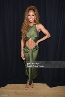 Meagan Good feet photo thumbnail