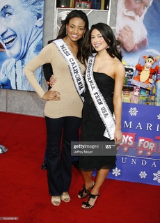 Meagan Tandy feet photo 16