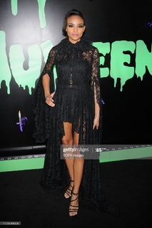 Meagan Tandy feet photo 2
