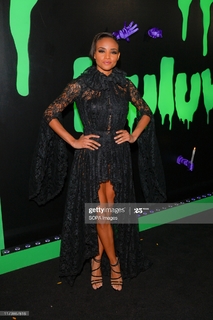 Meagan Tandy feet photo 1