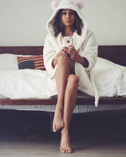 Meaghan Rath feet photo thumbnail