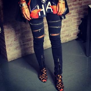 Medina feet photo 1