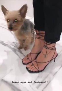 Medina feet photo 5