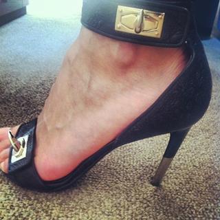 Medina feet photo 3