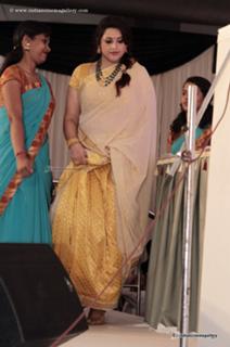 Meena feet photo thumbnail