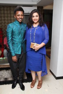 Meena feet photo thumbnail