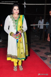 Meena feet photo thumbnail