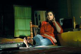 Meena feet photo thumbnail