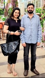 Meena feet photo thumbnail