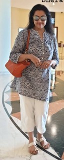 Meena feet photo thumbnail