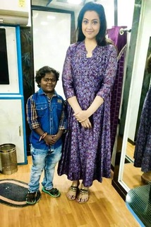 Meena feet photo thumbnail