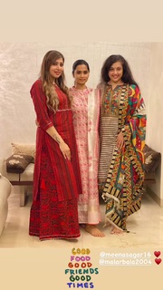 Meena feet photo thumbnail