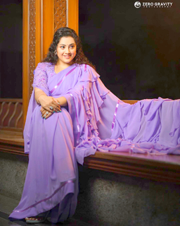 Meena feet photo thumbnail