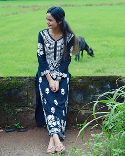 Meenakshi feet photo 3
