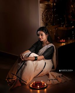 Meenakshi feet photo 13