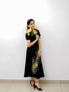 Meenakshi feet photo 7